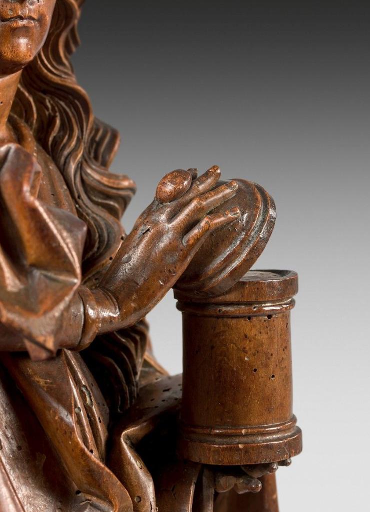 Attribuée au Maître du retable de Lautenbach, entourage de Nicolas de Leyde, Sainte Marie-Madeleine (détail), Strasbourg, vers 1470-1480. Tilleul sculpté en ronde-bosse avec traces de polychromie et de dorure, H. 55,5 cm. 