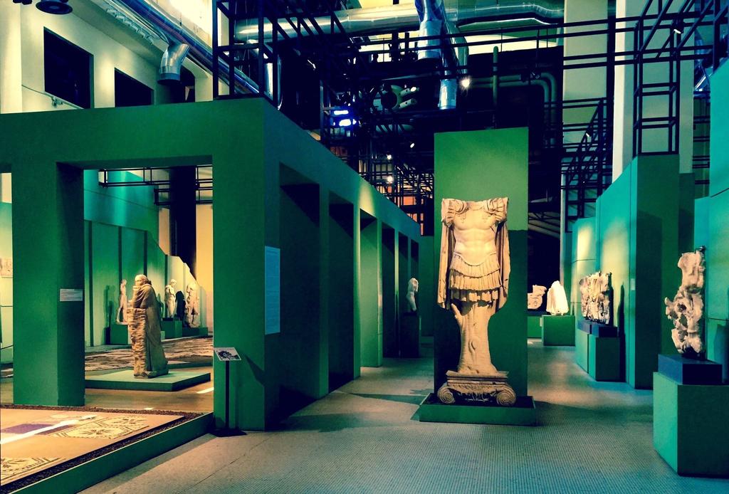 Une salle de la Centrale Montemartini à Rome.