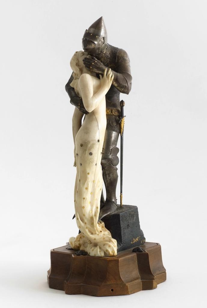 Jean Dampt (1854-1945), La Fée Mélusine et le Chevalier Raymondin, 1894. Acier ciselé et damasquiné, ivoire, or, H. 25 cm. Collection privée.