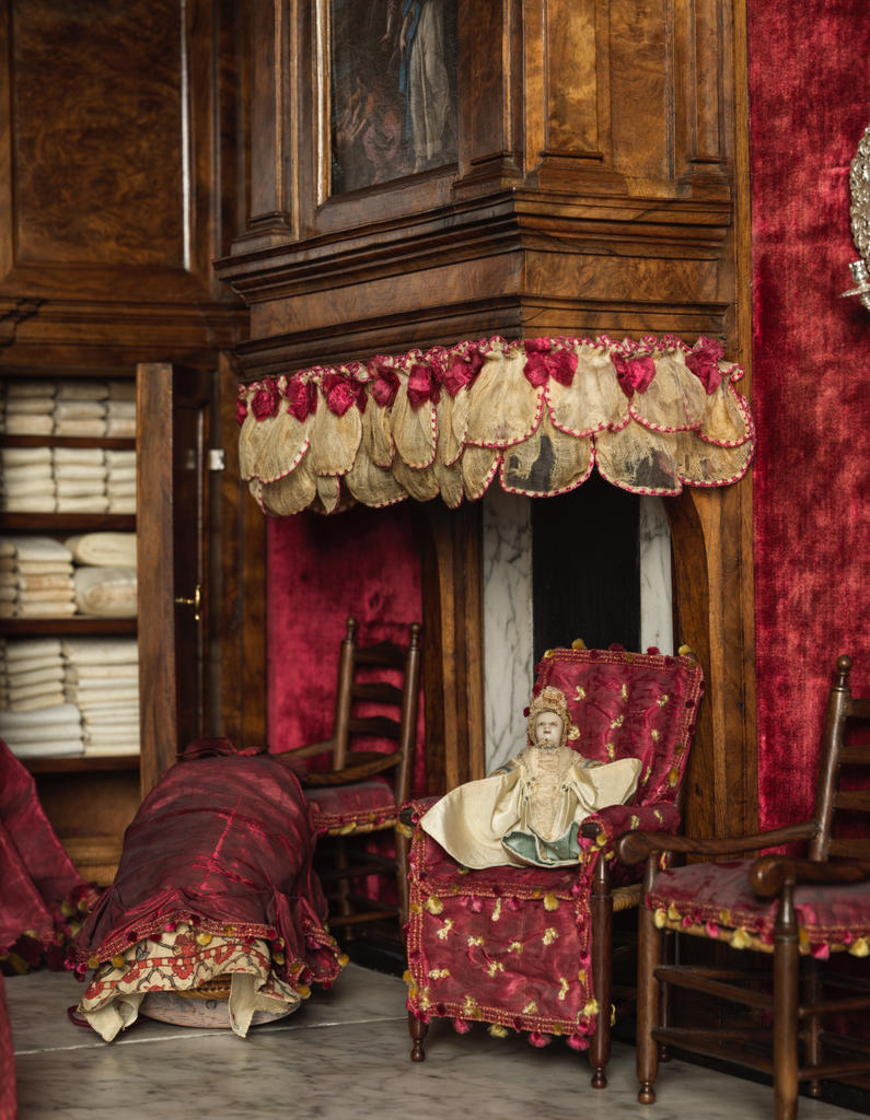 Chambre de naissance de la maison de poupées de Petronella Oortman. Amsterdam, Rijksmuseum. 