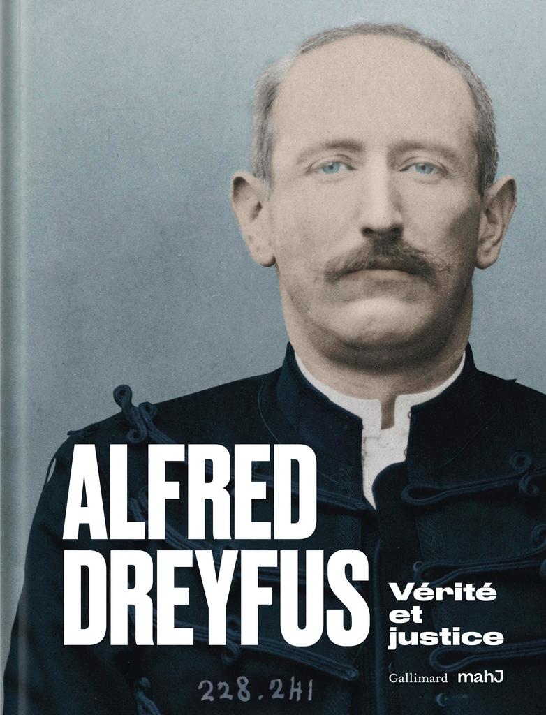 Isabelle Cahn et Philippe Oriol (dir.), Alfred Dreyfus. Vérité et justice, coédition Gallimard / musée d’Art et d’Histoire du judaïsme, 2025, 288 p., 39 €.