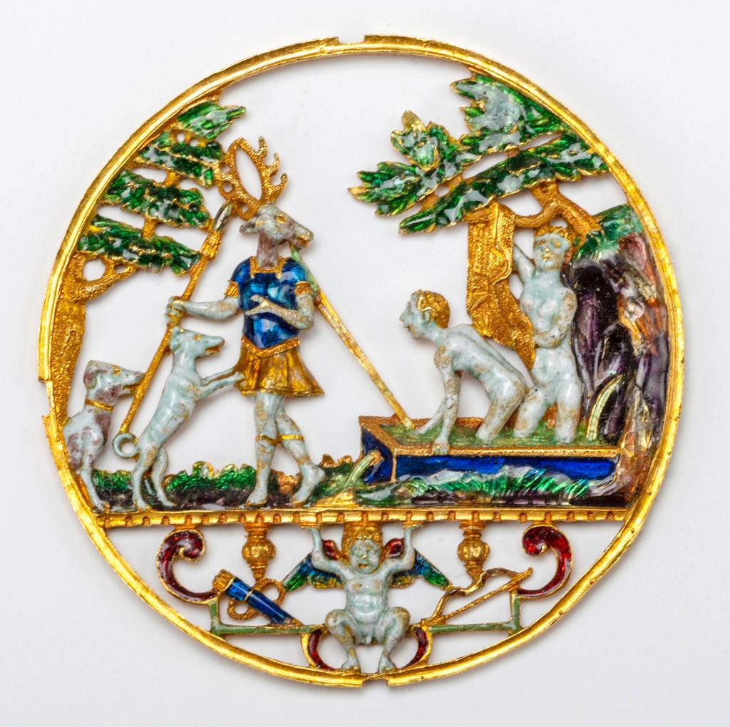 Diane et Actéon, Angleterre ou France (?), vers 1560-1580. Or émaillé, D. 3,5 cm. Stamford, Lincolnshire, Burghley House. 