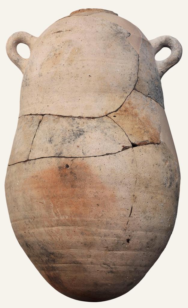 Céramique, H. 65 cm, diam. 36 cm.