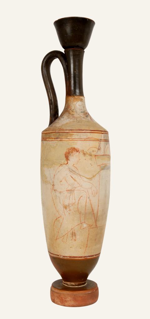 Terre cuite, entre 430 à 410 avant notre ère, 36,5 cm de haut, Attique. Inv. AC127. 
