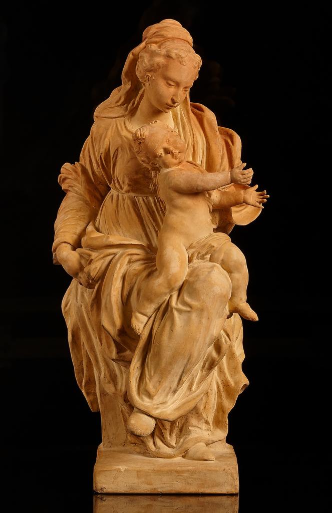 Rombout « Pauli » Pauwels (vers 1625-1692), La Vierge à l’Enfant. Terre cuite, sculptée en ronde bosse (comporte des restaurations), 52,5 x 24 x 23,5 cm. 